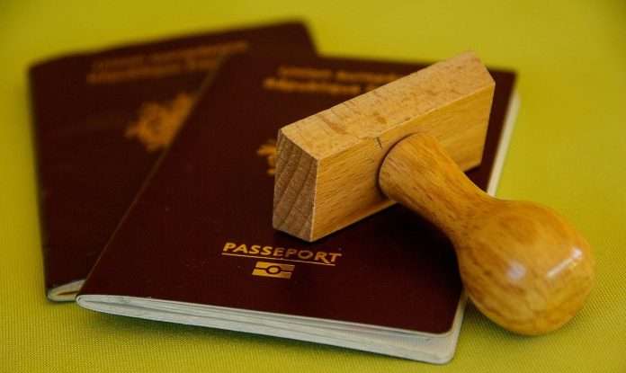 qué debo hacer si me niegan una visa de turismo o estudio para Canadá